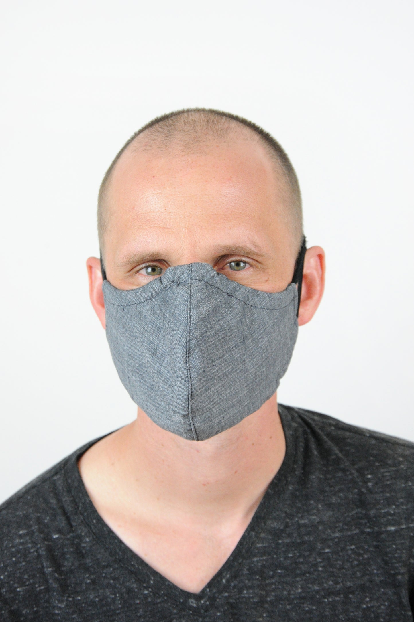 V4 Athletic Face Mask - Gray