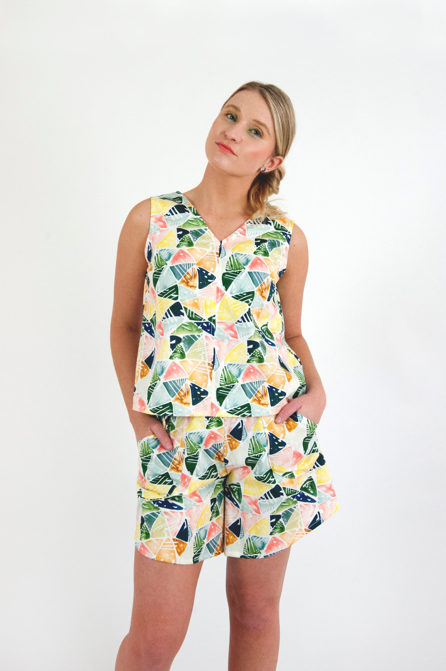 Nell Swing Tank